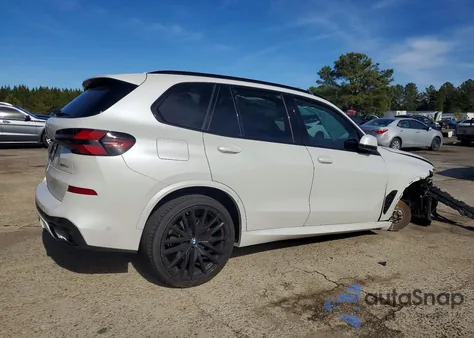 2025 BMW X5 xDrive40I z USA, uszkodzony, nr VIN 5UX23EU09S9Y03586